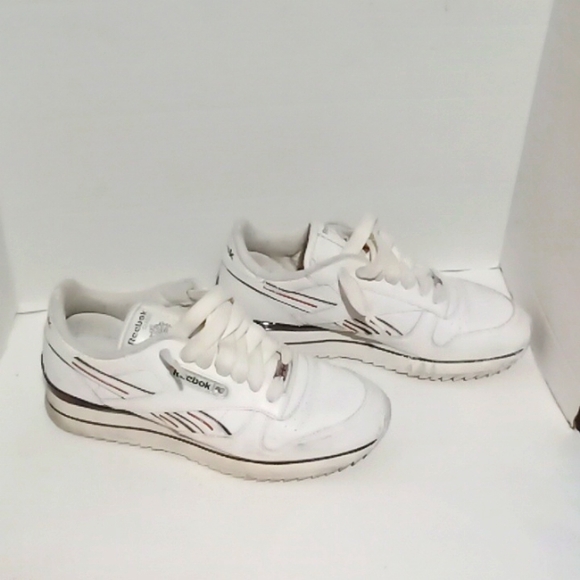 Reebok Classic Etched Leather Mens size 9 - Picture 1 of 16